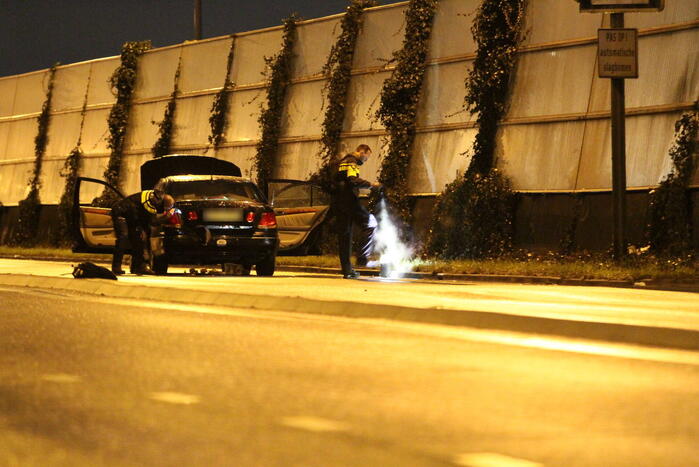 Zwaar gewonde na explosie in auto