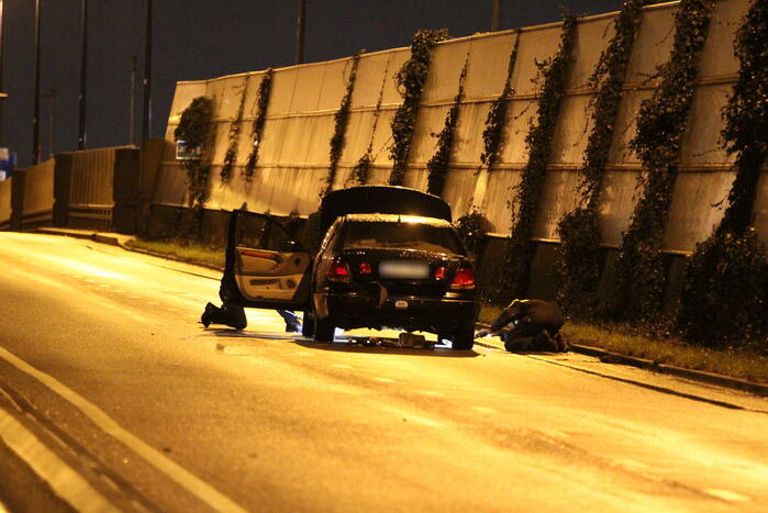 Zwaar gewonde na explosie in auto