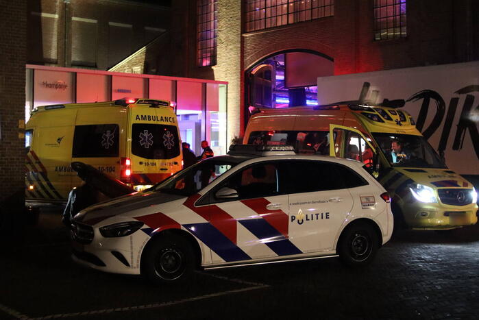 Persoon overleden na val van trap in theater