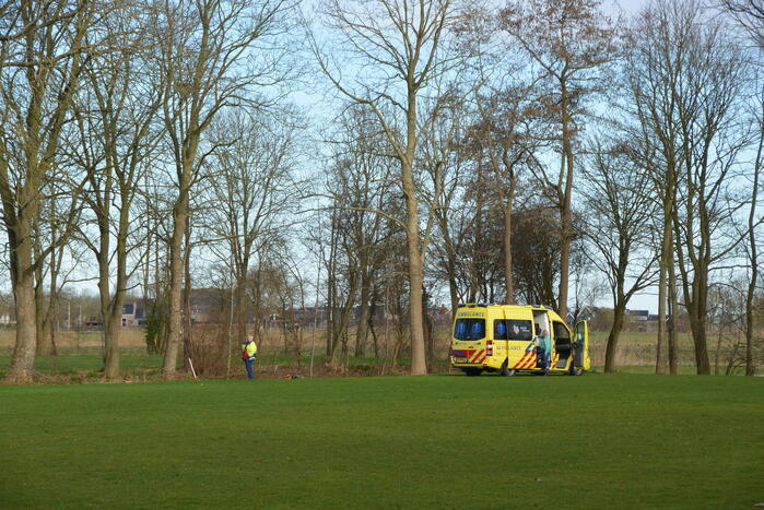 Persoon gewond bij snoeiwerkzaamheden
