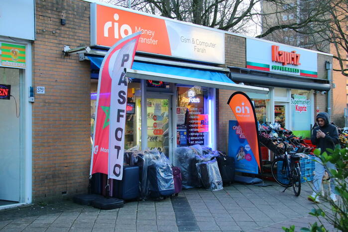 Onderzoek naar overval op telefoonwinkel