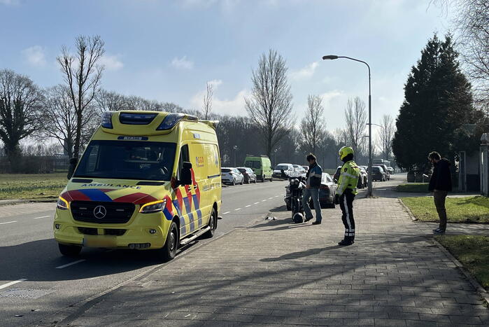 Motorrijder gewond bij botsing met auto