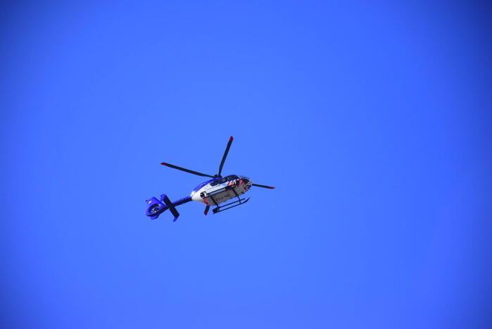 Politieagenten vormen indrukwekkende erehaag voor doodzieke collega