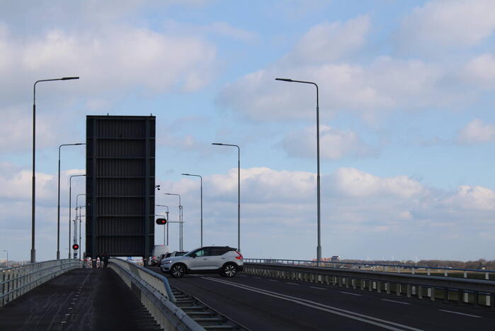 De Postbrug in storing