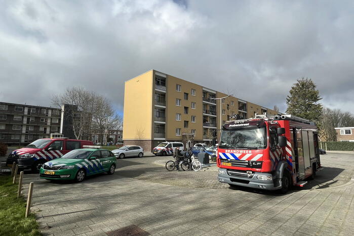 Flatwoning geventileerd vanwege gaslucht