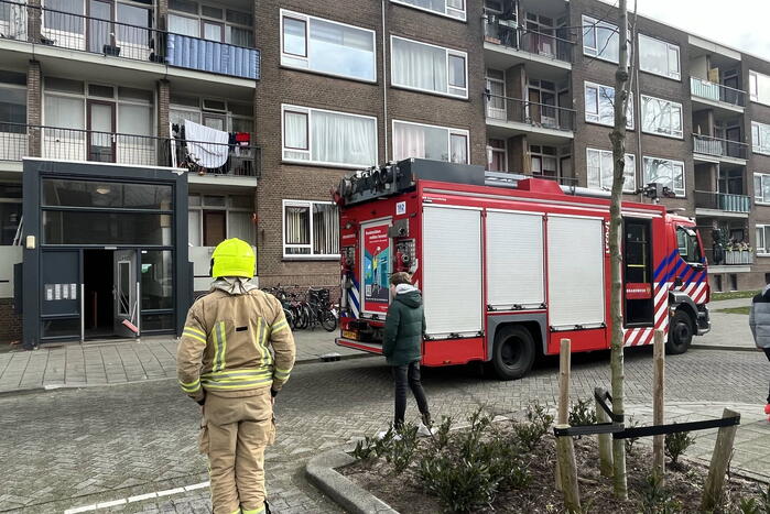 Flatwoning geventileerd vanwege gaslucht