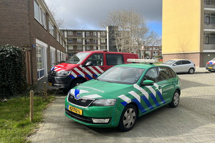 Flatwoning geventileerd vanwege gaslucht