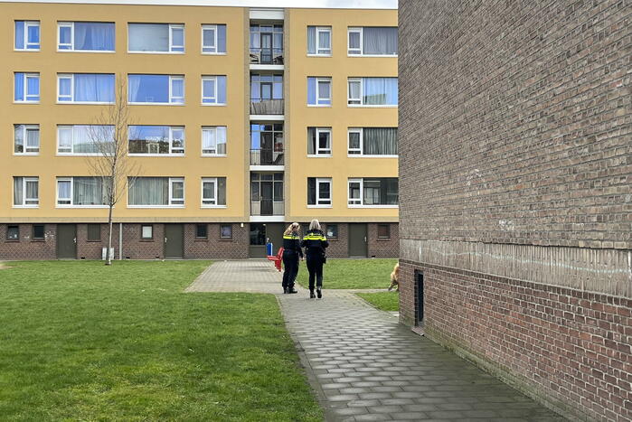 Flatwoning geventileerd vanwege gaslucht