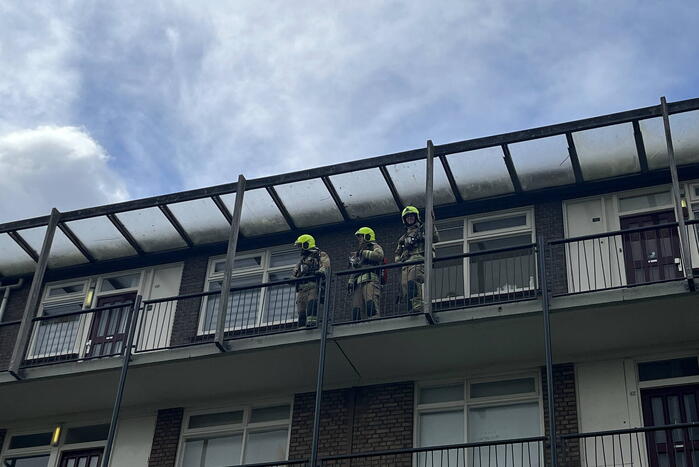 Flatwoning geventileerd vanwege gaslucht