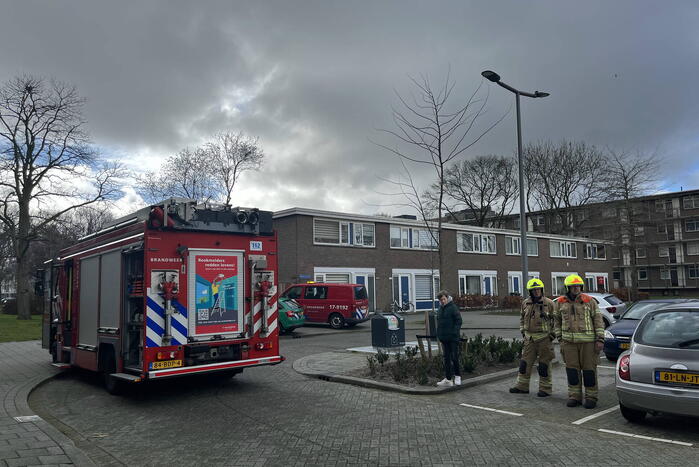 Flatwoning geventileerd vanwege gaslucht