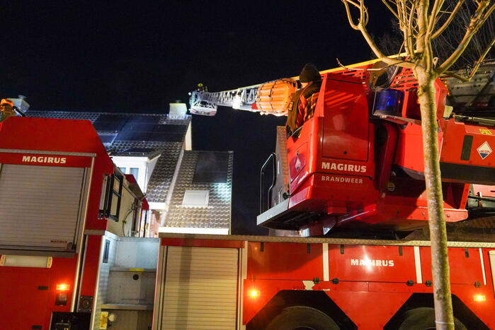 Brand in schoorsteen van woning