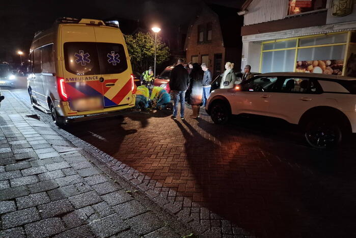 Scooter met twee opzittenden aangereden