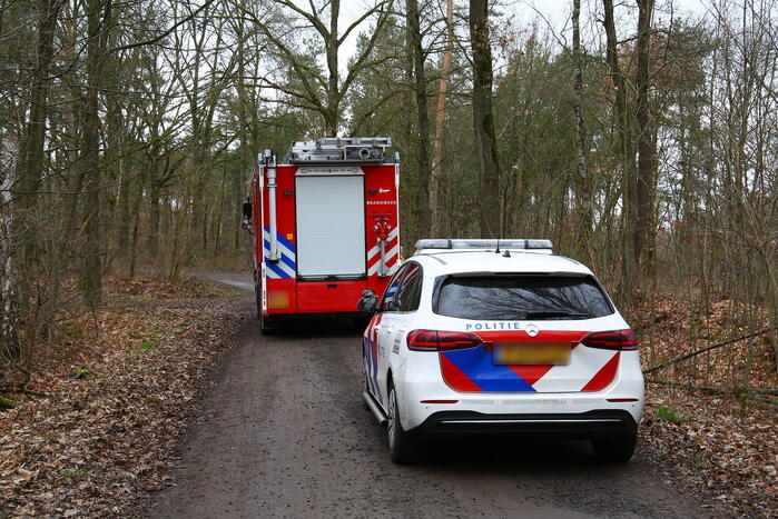 Mountainbiker gewond na val in bos