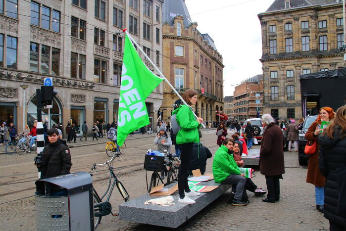 Grote drukte bij feminist march