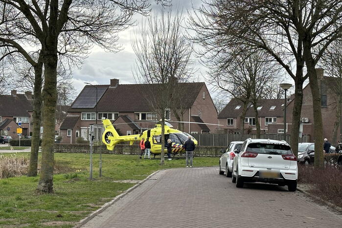 Persoon gewond na val in woning