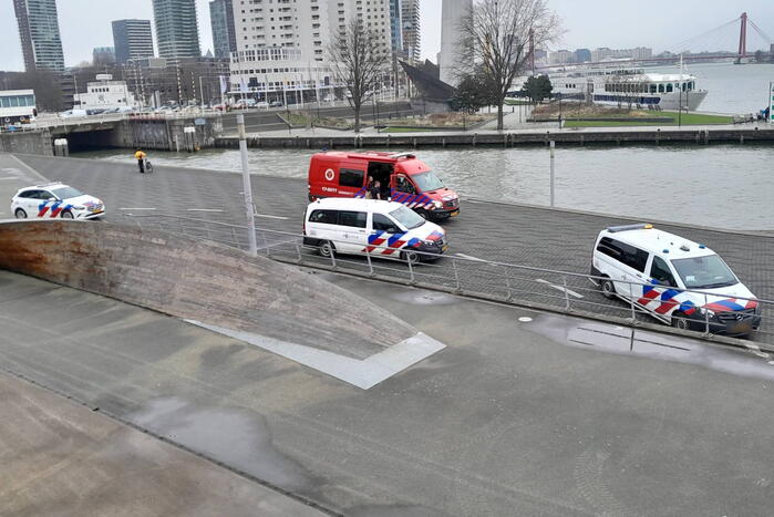 Erasmusbrug - S122 112 nieuws Rotterdam 
