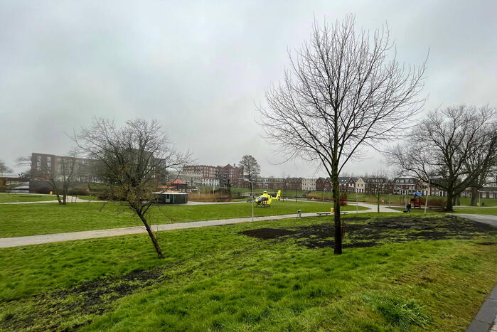 Fietser raakt ernstig gewond bij botsing met auto