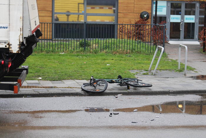 Fietser overleden door aanrijding met vrachtwagen