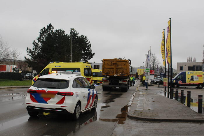 Fietser overleden door aanrijding met vrachtwagen