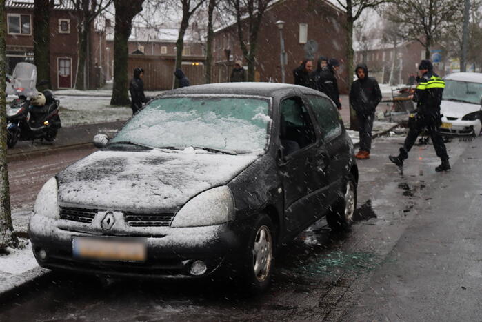 Forse schade en wiel afgebroken na botsing