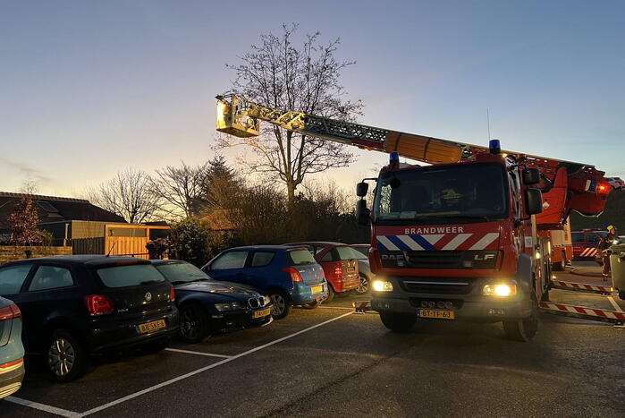 Schuur verwoest door uitslaande brand