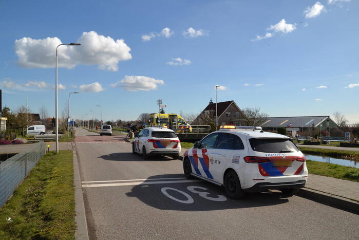 Fietser geschept door bestelbus