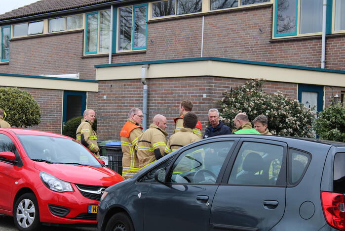 Brandweer verricht onderzoek wegens gaslucht