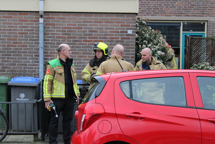 Brandweer verricht onderzoek wegens gaslucht