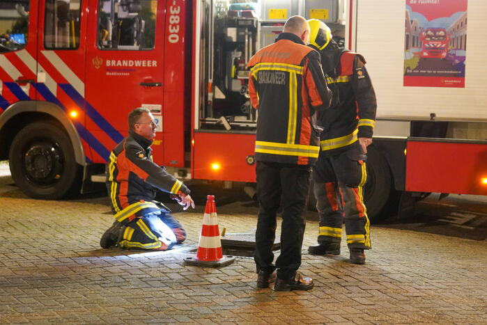Sterke benzinelucht in riool
