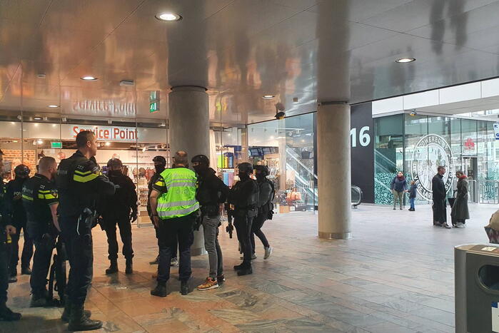 Massale inzet politie vanwege mogelijk vuurwapen