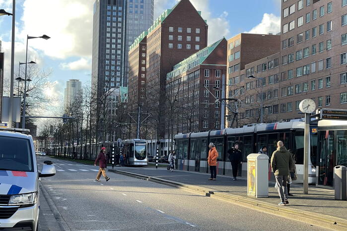 Tramverkeer richting Kuip plat door lastige reiziger en kapotte tram