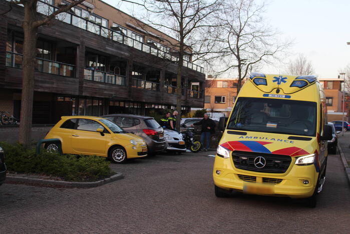 Flinke schade na aanrijding tussen auto en motor