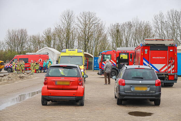 Twee personen te water geraakt IJmeer