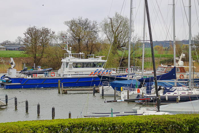 Twee personen te water geraakt IJmeer