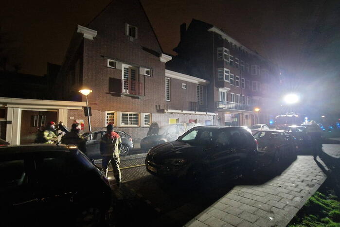 Drie voertuigen door brand verwoest