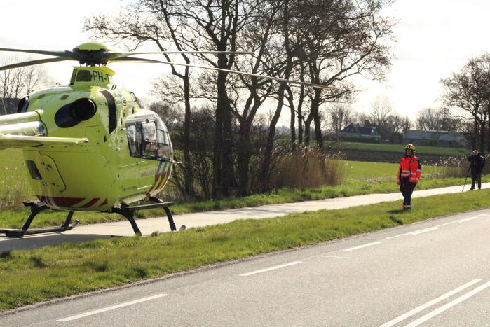 Automobilist raakt van de weg belandt in sloot