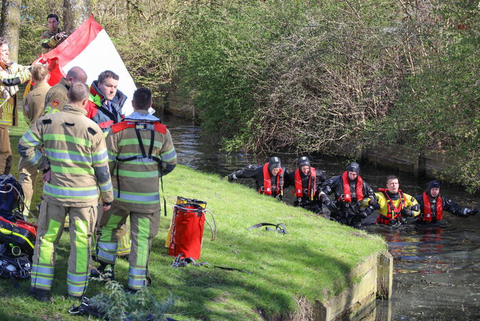 2-jarige jongen overleden na val in water