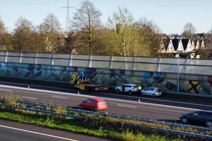 Twee personenauto's afgesleept na ongeval