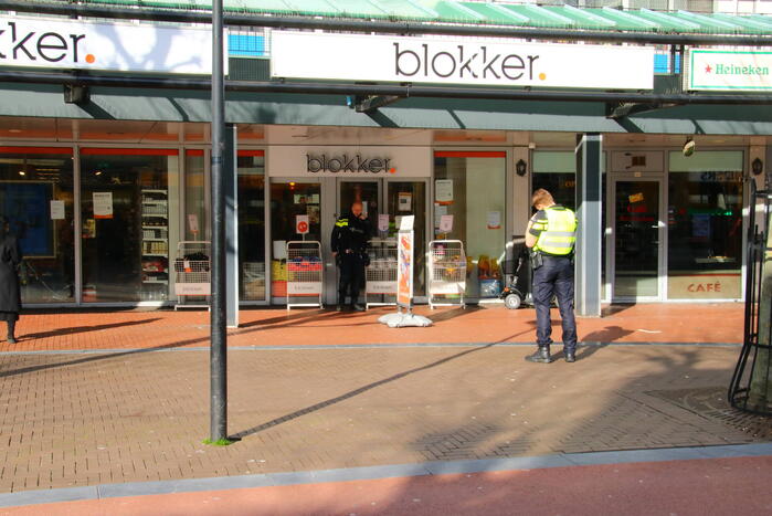 Twee verdachten op de vlucht na gewapende overval