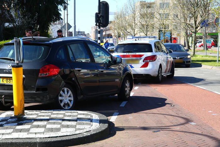 Achterwiel breekt af bij botsing