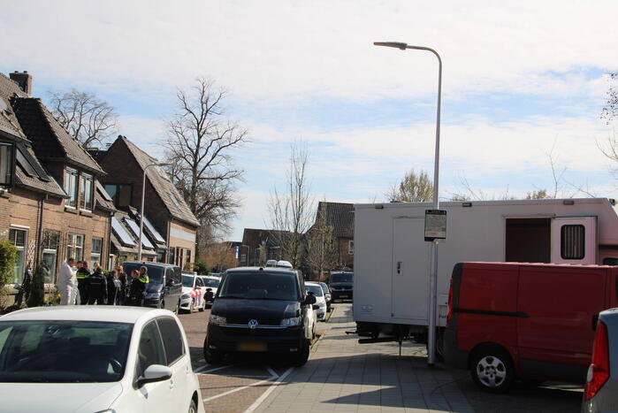 Politie doet onderzoek naar vondst gewonde persoon