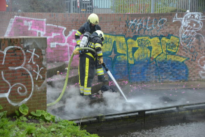 Brand op steiger