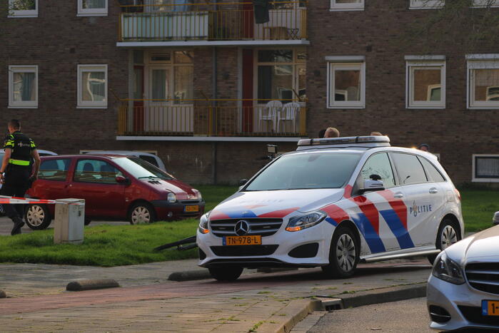 Meerdere schoten gelost op flatgebouw