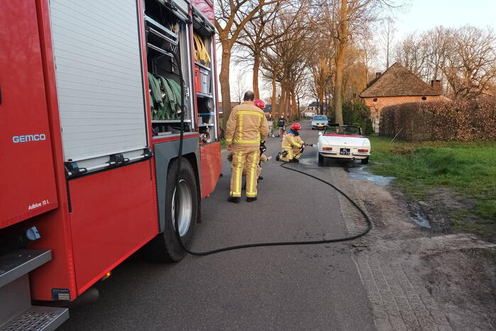 Rookontwikkeling door vastgelopen remmen bij old timer