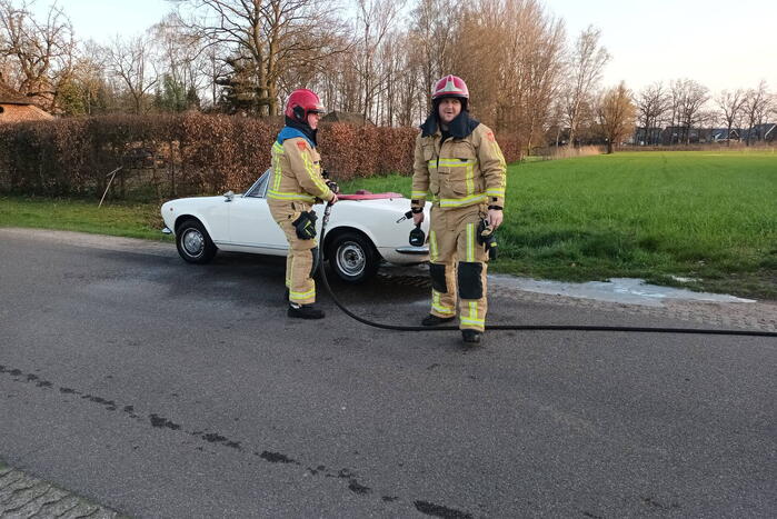 Rookontwikkeling door vastgelopen remmen bij old timer