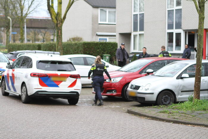 Dader op de vlucht na woningoverval