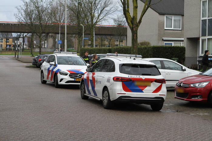 Dader op de vlucht na woningoverval