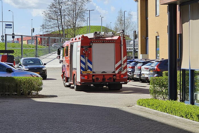 Brand in bedrijfsgebouw