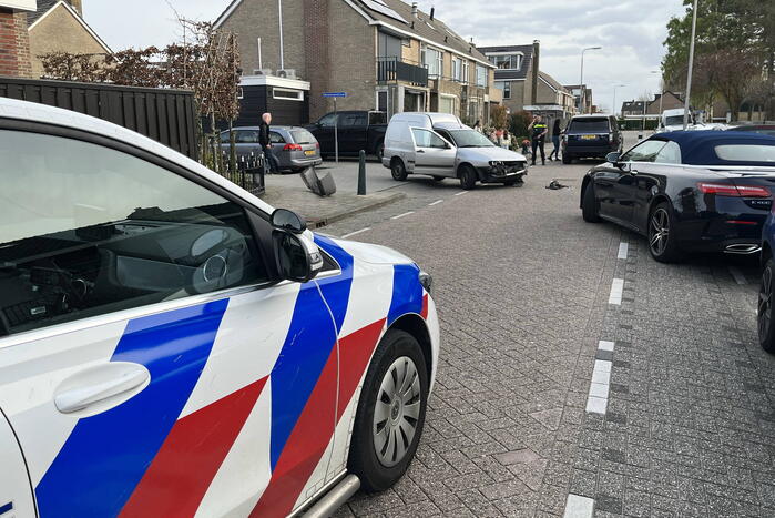 Schade na ongeval op kruising