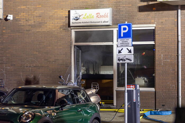 Gezin uit woning gered door brandweer